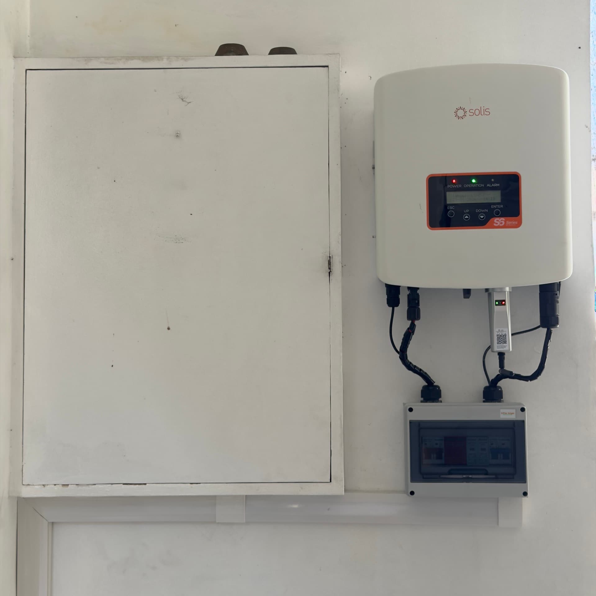 3.2KW Solar PV Grid tie System view 2